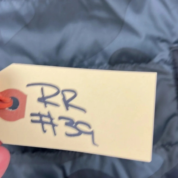 NWT Lolë Allied Performance Recycled Down Camouflage Puffer Coat - Picture 13 of 13